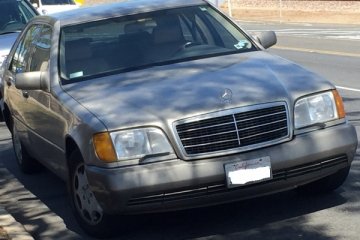 Mercedes-Benz 400-Class 1992