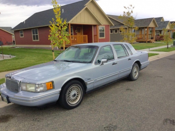 Lincoln town car 1993