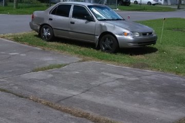 Toyota Corolla 2000