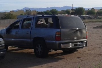 Junk 2001 GMC Yukon XL Photo