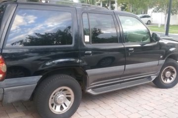 Mercury Mountaineer 2000