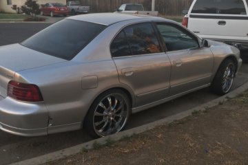 Junk 2000 Mitsubishi Galant Photo