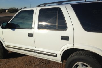 2000 Chevrolet Blazer - Photo 1 of 2