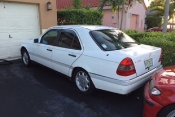 1995 Mercedes-Benz C-Class - Photo 1 of 4