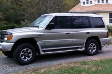 Mitsubishi Montero 1999