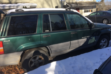 Junk 1997 Jeep Cherokee Photography