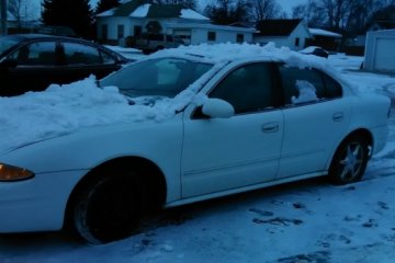 Junk 2000 Oldsmobile Alero Photo