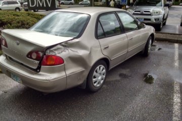 2001 Toyota Corolla - Photo 1 of 2