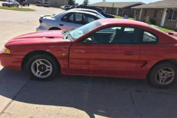 1996 Ford Mustang - Photo 1 of 6