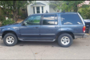 2000 Ford Explorer