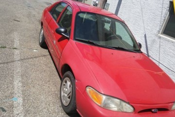 Ford Escort 2001