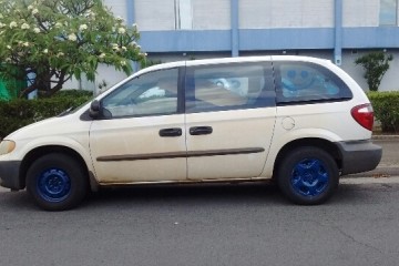 2002 Dodge Caravan - Photo 1 of 5