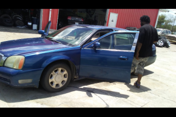 Cadillac DeVille 2000
