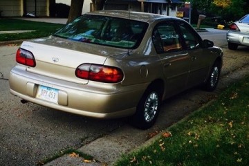 Junk 2002 Chevrolet Malibu Photography