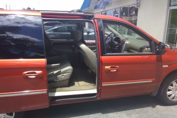 Chrysler Town and Country 2006
