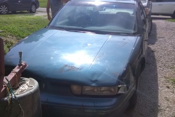 Junk 1994 Oldsmobile Cutlass Ciera Photo