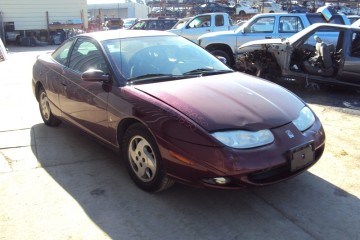 Junk 2002 Saturn S-Series Photography