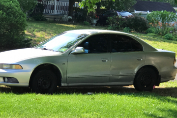 2003 Mitsubishi Galant - Photo 1 of 2