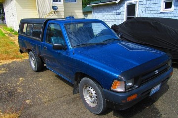 1995 Toyota Pickup - Photo 1 of 2