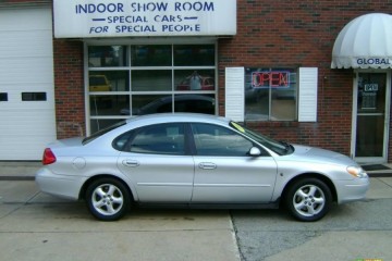 Ford Taurus 2001
