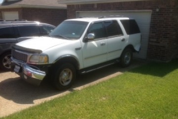 1999 Ford Expedition - Photo 2 of 2