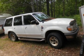 1997 Ford Explorer - Photo 1 of 2