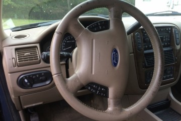 2002 Ford Explorer - Photo 7 of 10