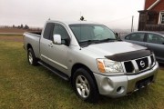 2004 Nissan Titan