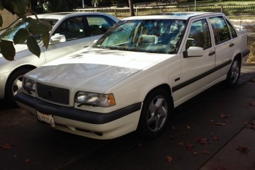 1995 Volvo 850 - Photo 1 of 5