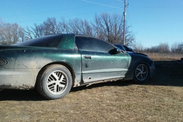 1997 Pontiac Firebird - Photo 1 of 3