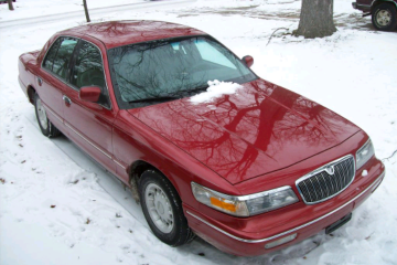 Junk 1997 Mercury Grand Marquis Photography