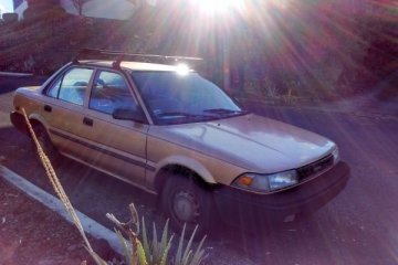 1990 Toyota Corolla - Photo 1 of 2