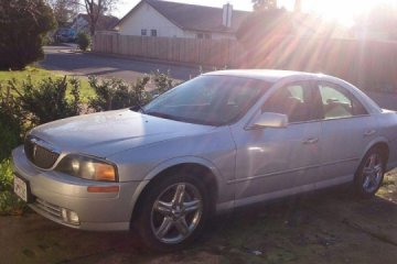 Junk 2000 Lincoln LS Photo