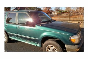 1996 Ford Explorer - Photo 1 of 3