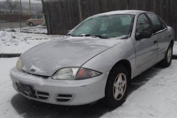 Junk 2002 Chevrolet Cavalier Photo