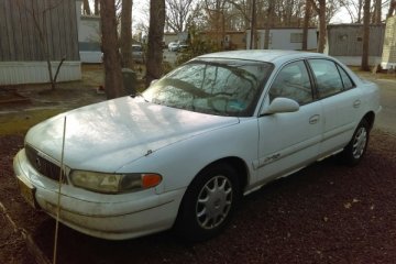 Junk 2000 Buick Century Image