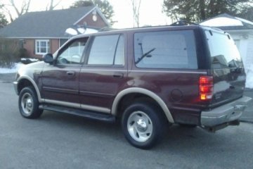 1997 Ford Expedition - Photo 2 of 8