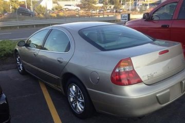 Junk 2002 Chrysler 300M Photography