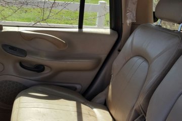 1999 Ford Expedition - Photo 4 of 7