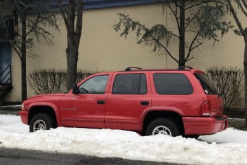 Junk 2000 Dodge Durango Photography