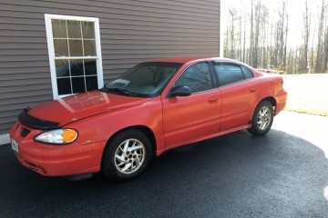 Junk 2004 Pontiac Grand Am Photography