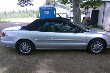 2002 Chrysler Sebring - Photo 1 of 2