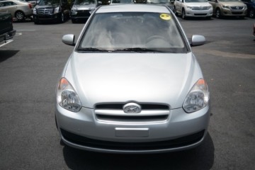 Junk 2010 Hyundai Accent Photo