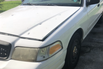 Ford Crown Victoria 2004