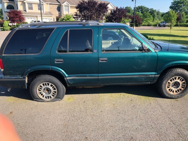 Cheap Cars For Sale In Pa >> GMC Jimmy 1998 For Sale in Matamoras, PA - Salvage Cars Cheap Cars For Sale In Pa >> GMC Jimmy 1998 For Sale in Matamoras, PA - Salvage Cars
