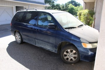 2003 Honda Odyssey - Photo 2 of 3