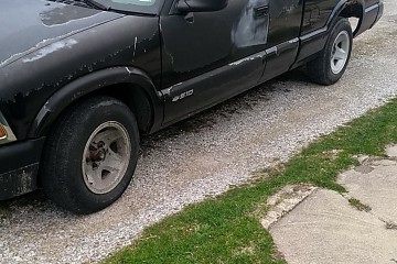 Junk 1995 Chevrolet S-10 Photography