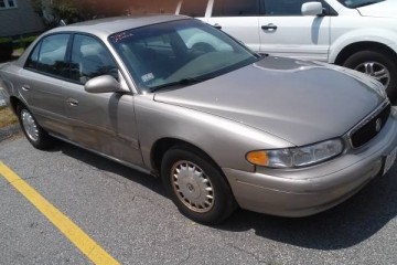 Junk 2002 Buick Century Photo