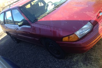 1994 Ford Escort - Photo 3 of 5