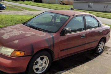 1998 Mazda Protege - Photo 2 of 2